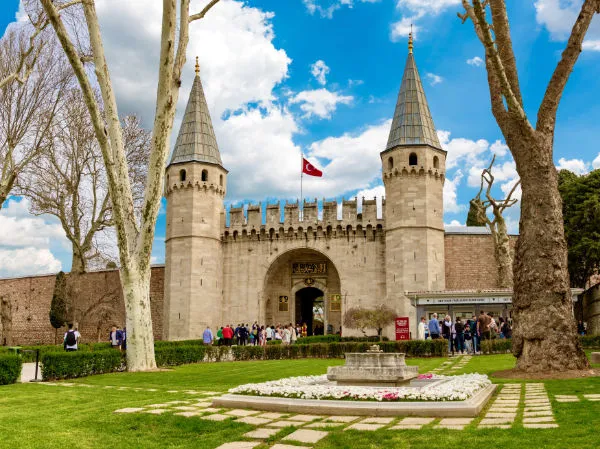 Topkapi Palace & Harem Skip-the-Line Tickets with Audio Guide
